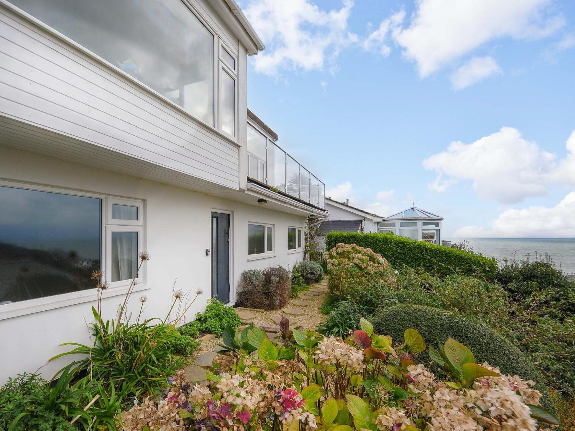 Waves Edge Villa Torpoint Exterior photo